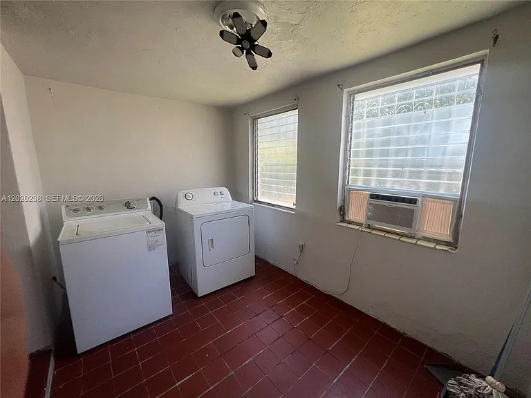 740 NW 31st St #1 — Photo 9