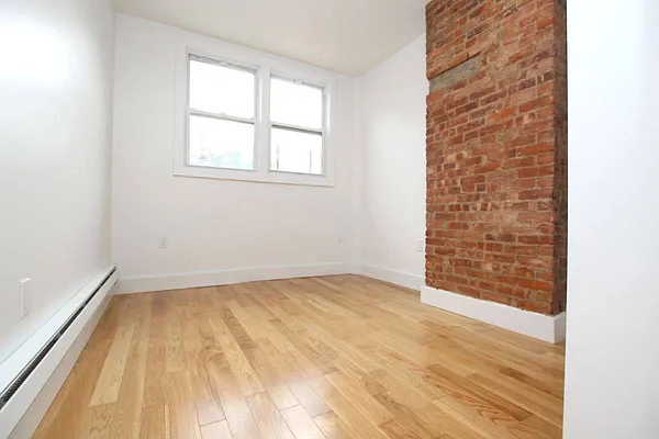 Rented by Premier Metro Realty Corp | media 39