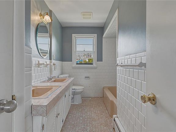 5th image of 11 Mulberry Cir