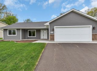 212 3rd St NE, Milaca, MN 56353