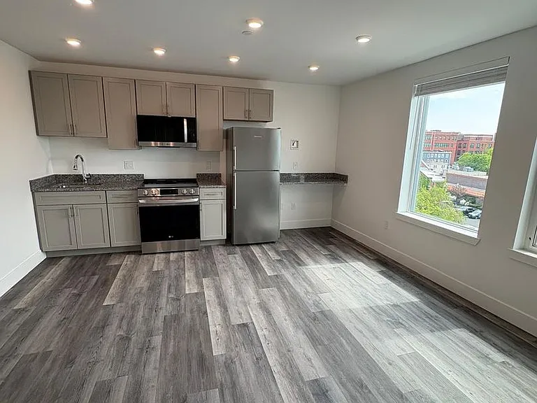 585 ESSEX STREET — Photo 80