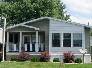 7115 Stewart Rd TRLR 40, Liberty, MO 64068