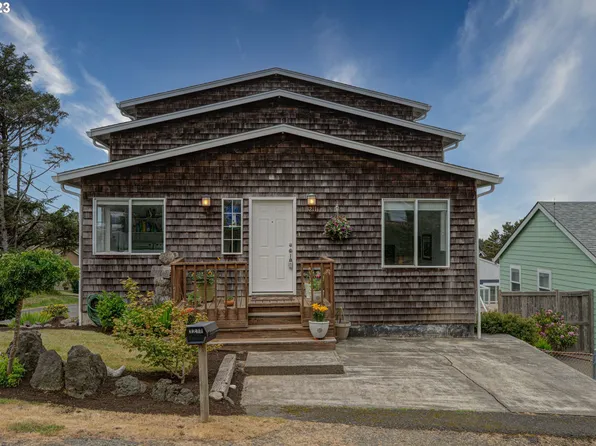 3211 NW Neptune Ave, Lincoln City, OR 97367