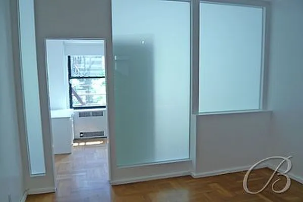 Rented by Bellmarc Realty | media 4
