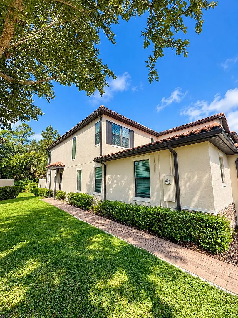 Resort-Style Luxury Townhome with Two Private Suites Minutes from Disney! — Photo 3