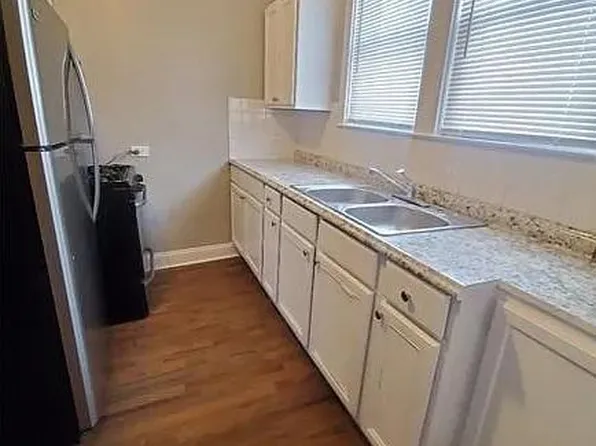 1308 E 74th St, Chicago, IL 60619