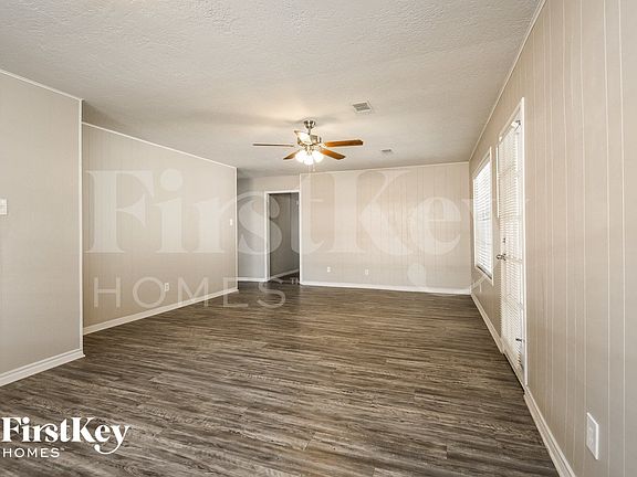 4th image of 3201 Park Meadows Ave