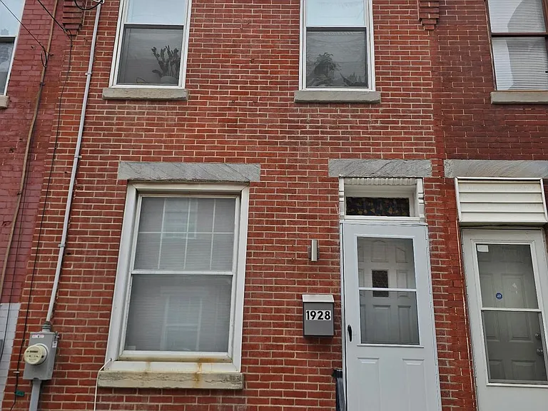 1928 N Hope St — Photo 20
