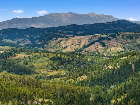1010 Goose Ridge Rd, Bozeman, MT 59715