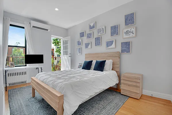 Sold by Douglas Elliman | media 4