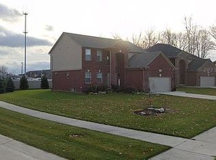 37484 Ersa Ct, Sterling Heights, MI