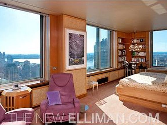 3rd image of 101 W 67th St #Ph3b