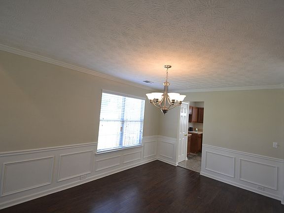 3rd image of 1125 Laurel Cove Dr