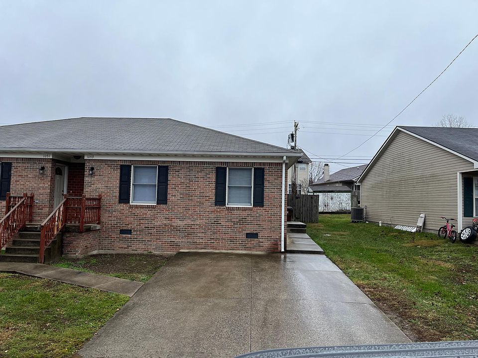 1st image of 1049 Pinoak Dr