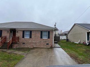 1049 Pinoak Dr, Nicholasville, KY 40356