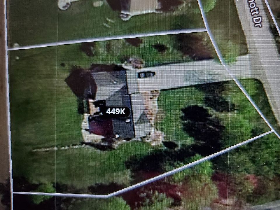 1st image of 7208 McDermott Dr #4