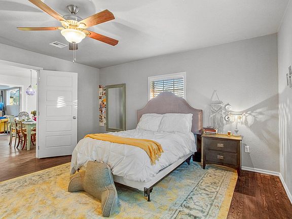 5th image of 520 E 17th Ave