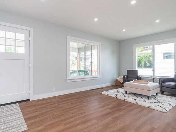 5th image of 852 S Miami Ave