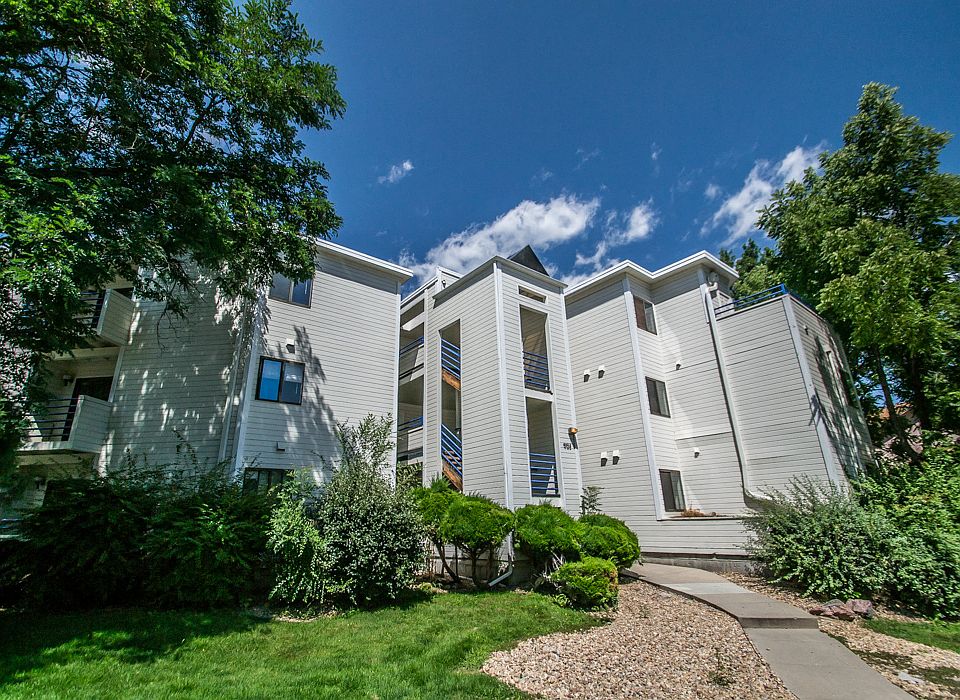 903 18th Street Exterior