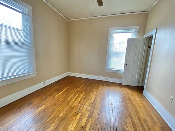 4th image of 221 W Main St #1