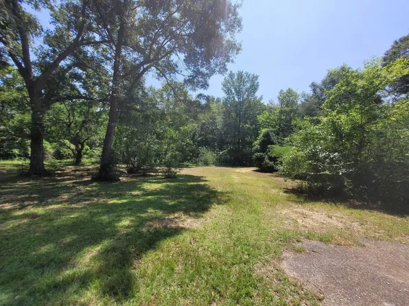 3202 Watson Dr, Hattiesburg, MS 39401
