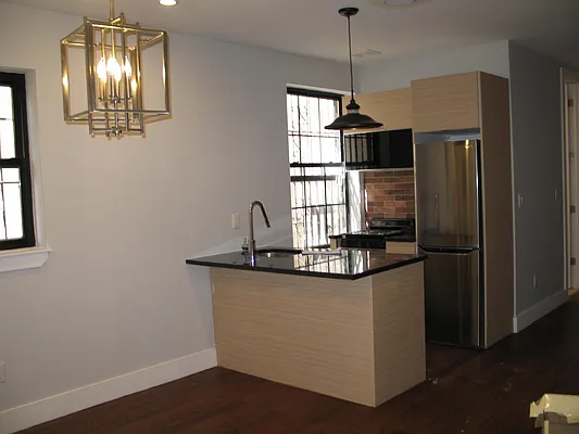 Rented by Joel Weisz, LREB | media 11