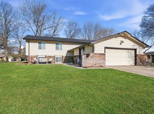 1521 N Valleyview St, Wichita, KS 67212