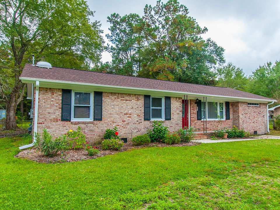 1st image of 216 Owens Dr