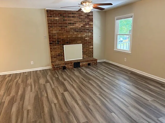 591 Brightsfield Ct — Photo 4