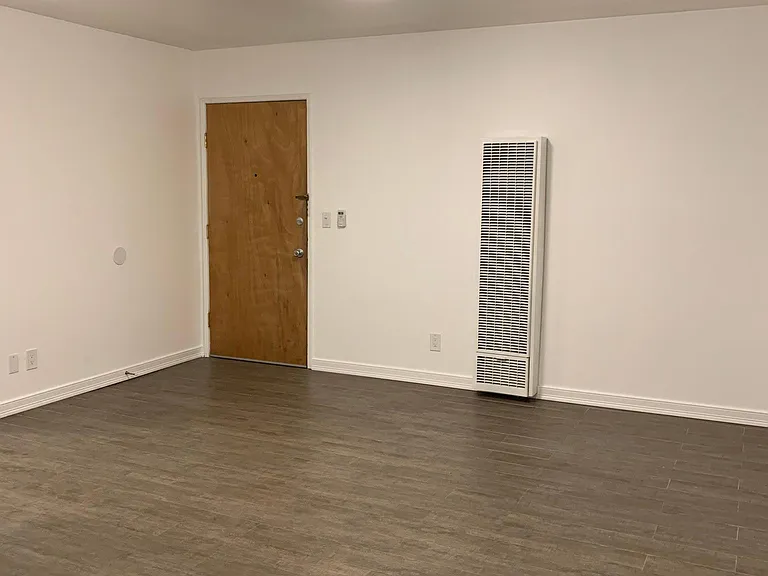 621 N Benton Way #5 — Photo 22