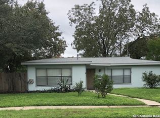 102 Laurelwood Dr, San Antonio, TX 78213