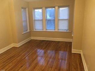 823 S 19th Ave APT 1F, Maywood, IL 60153