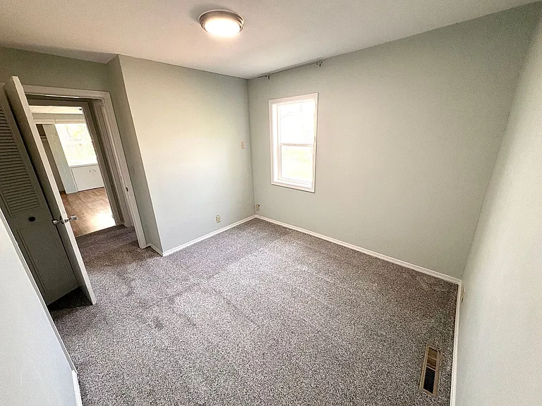 1175 E Elm Ave — Photo 16