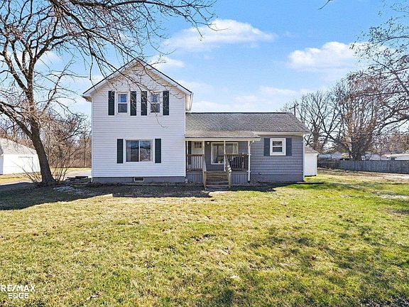 2nd image of 4044 N Genesee Rd