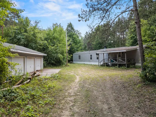 19031 W Edgar Rd, Howard City, MI 49329