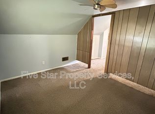 2244 S 9th St #2, Springfield, IL 62703