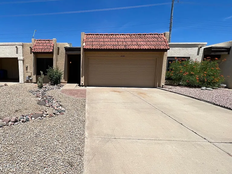 2534 E Villa Theresa Dr — Photo 14