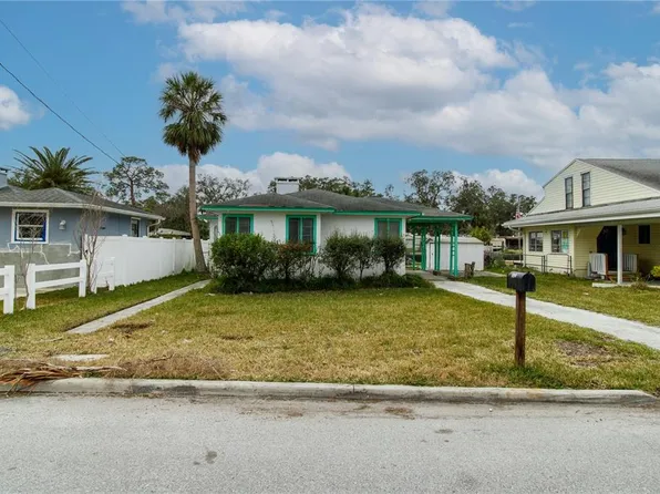 5648 Riverview Dr, New Port Richey, FL 34652