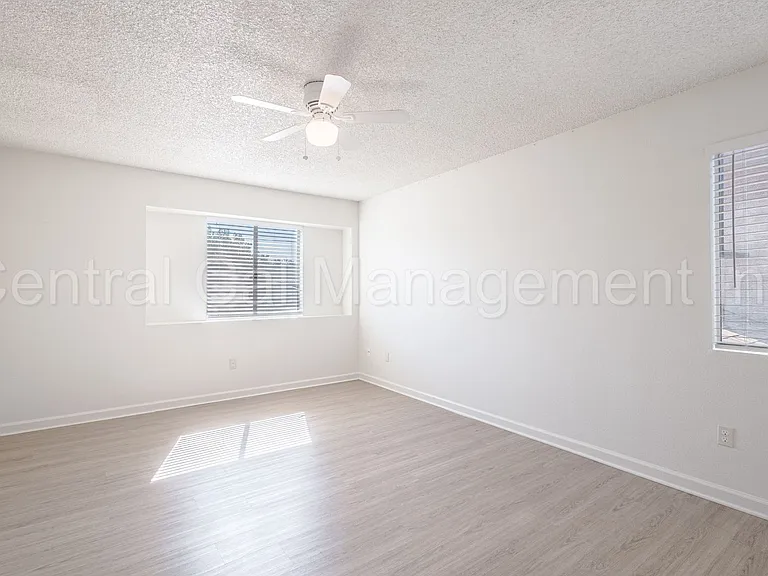7901 S Laurelglen Blvd #A-D — Photo 14