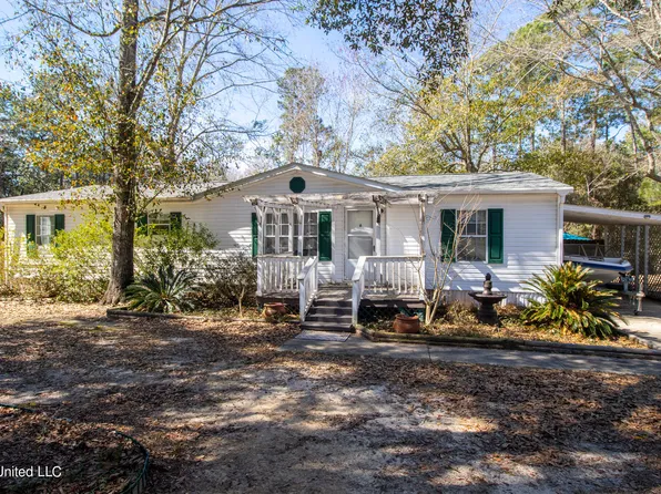 961 Linohau Way, Diamondhead, MS 39525