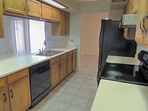 4th image of 3918 E Graythorn St