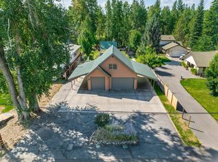 351 Feather River Dr, Chester, CA 96020