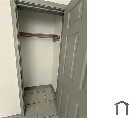 1110 Craig St #D — Photo 13