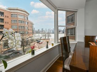 22 Avenue At Port, West New York, NJ 07093