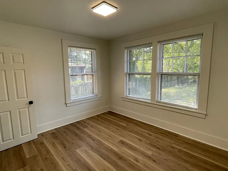 1720 N Grant St — Photo 9
