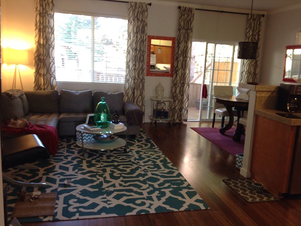 1st image of 212 NE 66th Ave