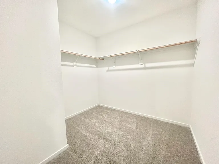 712 Zuppino Ln — Photo 6