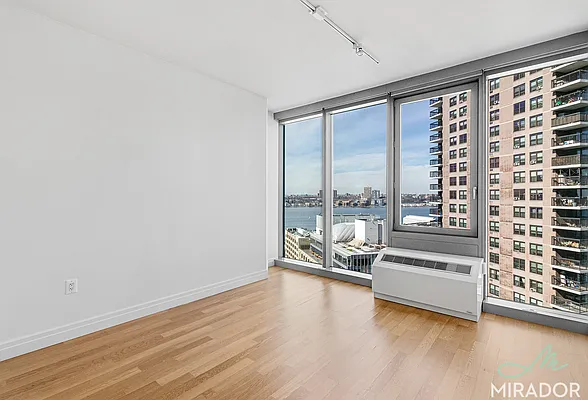 Rented by Mirador Real Estate | media 12