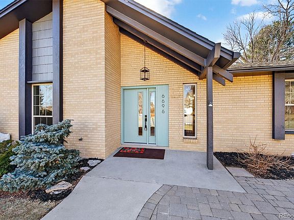 3rd image of 6696 W Rowland Avenue