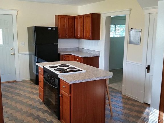 3rd image of 259 Noble St